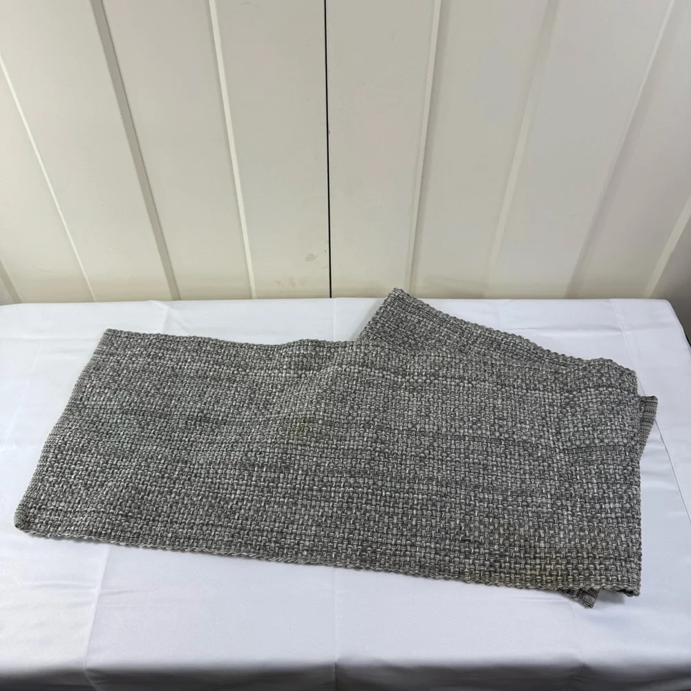 Food Network Black weaved Cotton Textured Table Runner 59”‎ x 12”